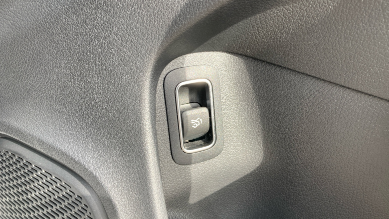 Mercedes-Benz CLA 200 AMG Line Executive 4dr Tip Auto Petrol Saloon